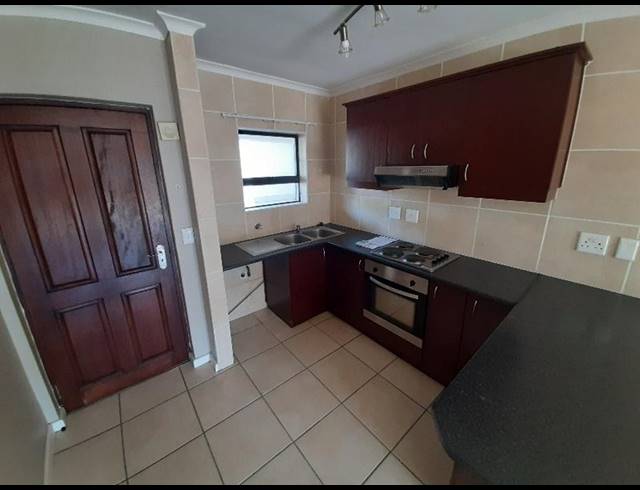 2 BEDROOM PROPERTY TO RENT IN BURGUNDY ESTATE